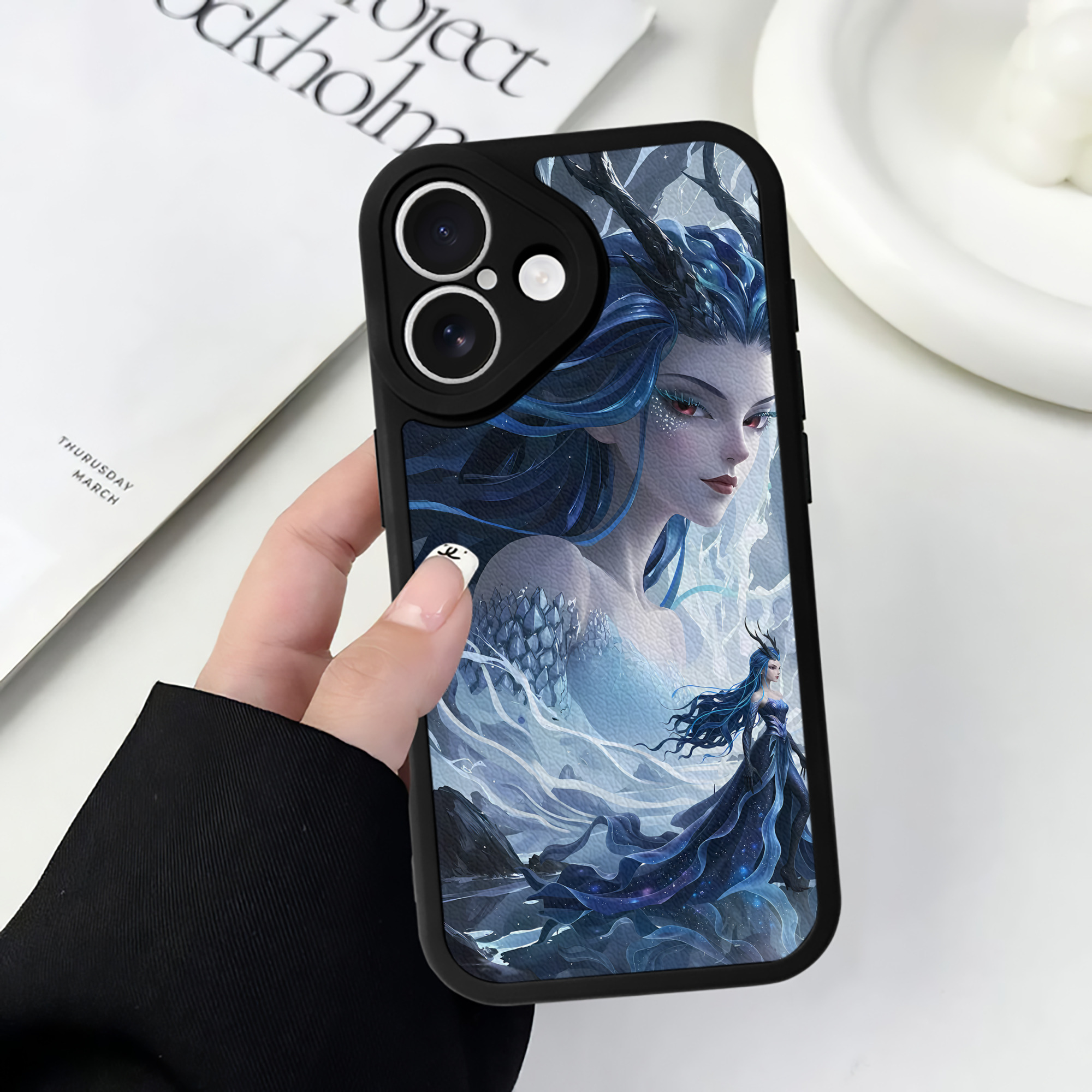 （画像用） Ne Zha 2 ナタ 魔童の大暴れ 【iPhone 16シリーズ対応】シリコンスマホケース（レザー調） 材質：シリコン